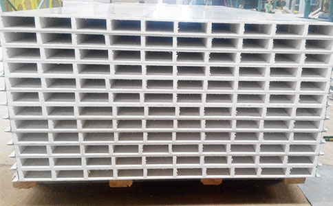 凈化板、巖棉夾芯板、潔凈板、機制凈化板：四大明星產品閃耀建筑業